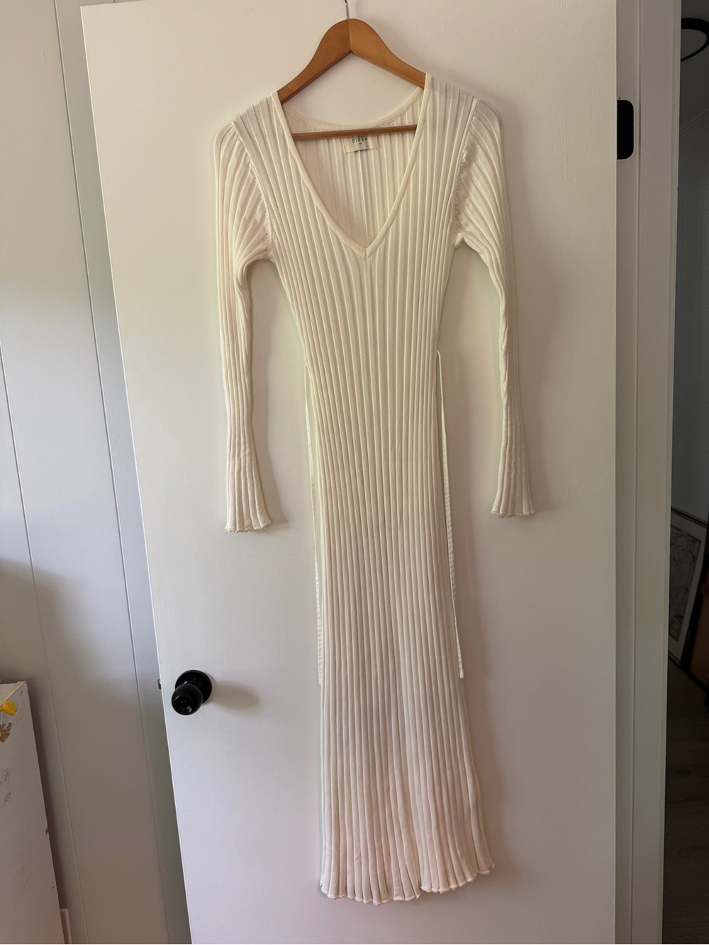 DISSH Cream Ribbed Knit V-Neck Maxi Dress